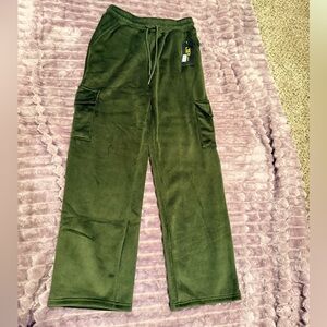 Women’s Forest Green Cargo Pants